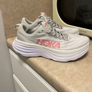NEW HOKA Bondi 8